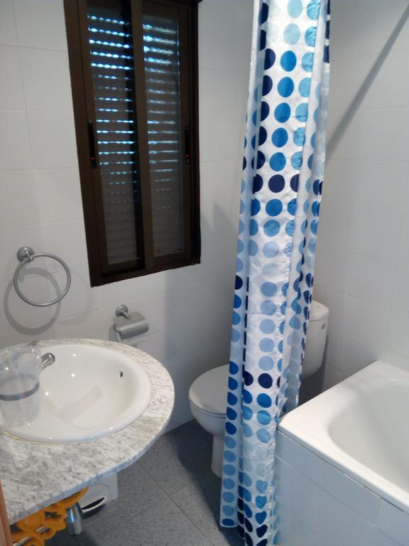 Hostal Miraflor De Las Cadenas Cuacos De Yuste Bagian luar foto