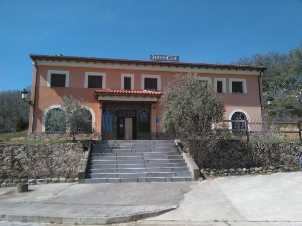 Hostal Miraflor De Las Cadenas Cuacos De Yuste Bagian luar foto